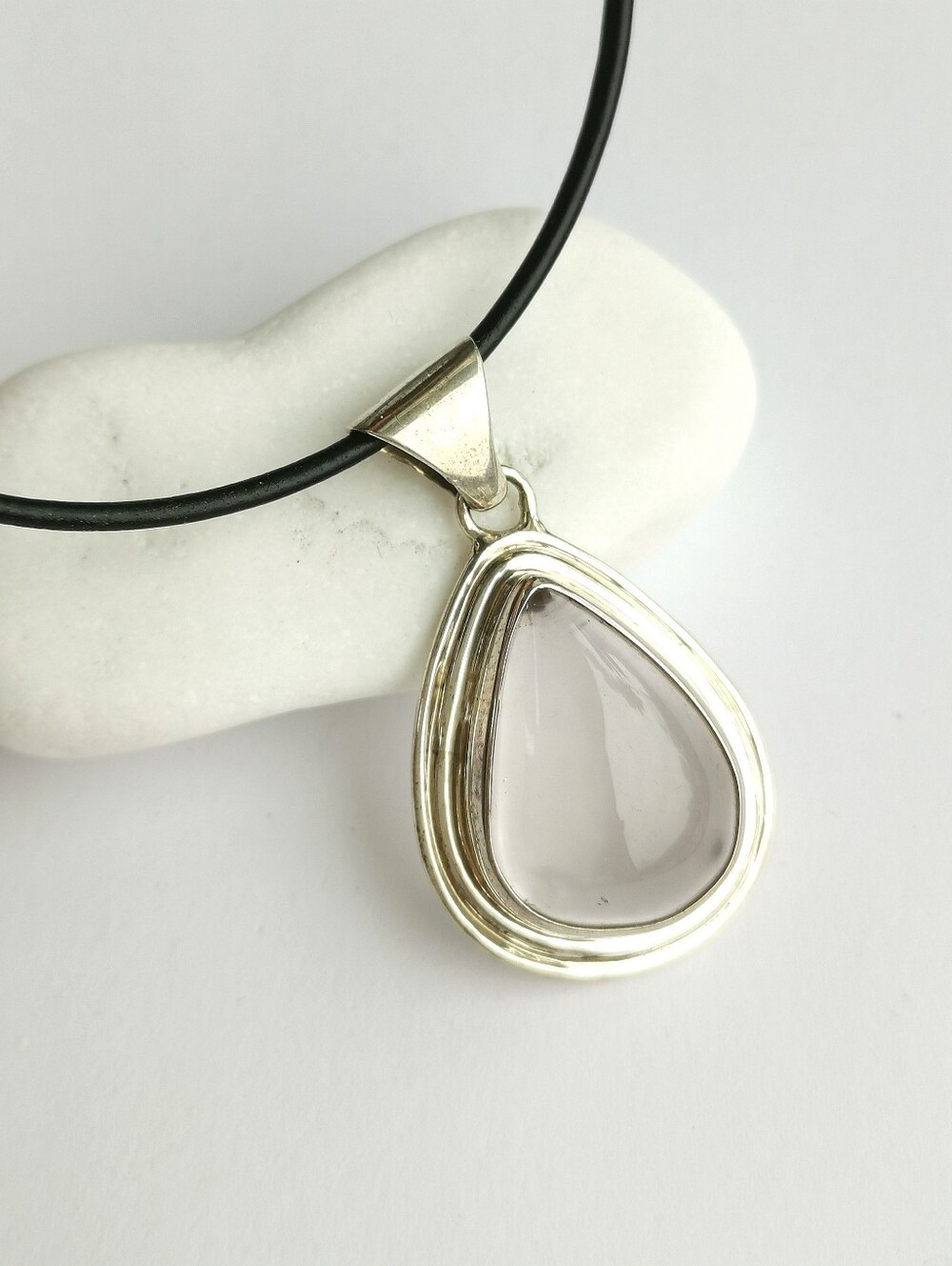Sterling Silver Rose Quartz Teardrop Pendant Necklace 🆕